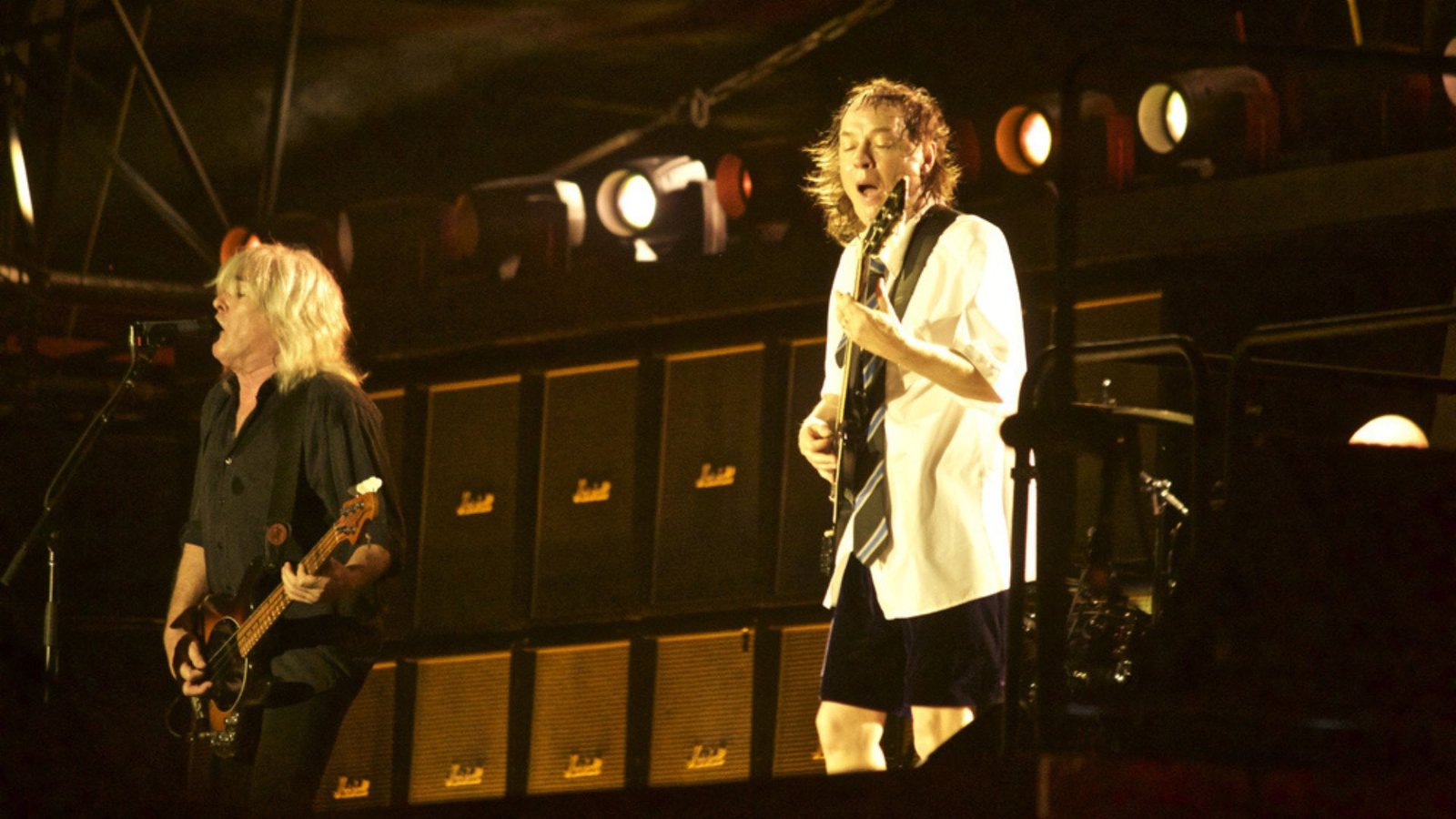 AC⚡DC