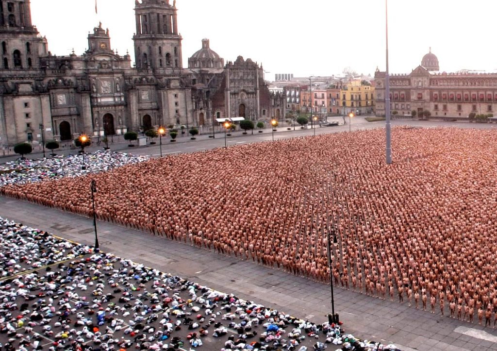 Spencer Tunick Città del Messico ©thecitypaperbogota.com 