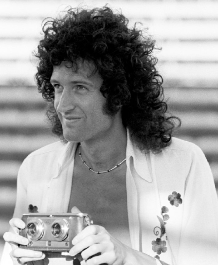 Queen in 3-D