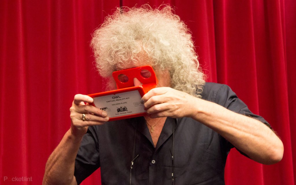 Queen in 3-D
