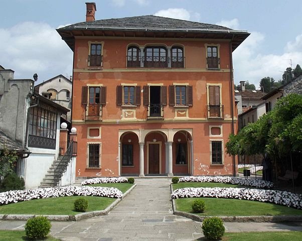 Municipio di San Giulio